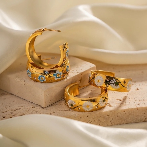 18k Gold Plated Glazed Blue Hoop Earrings - Picture 3 of 7